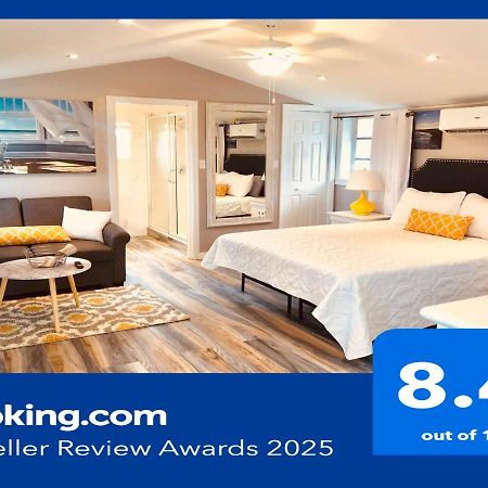 King & Queen Suite #8 나사우 외부 사진